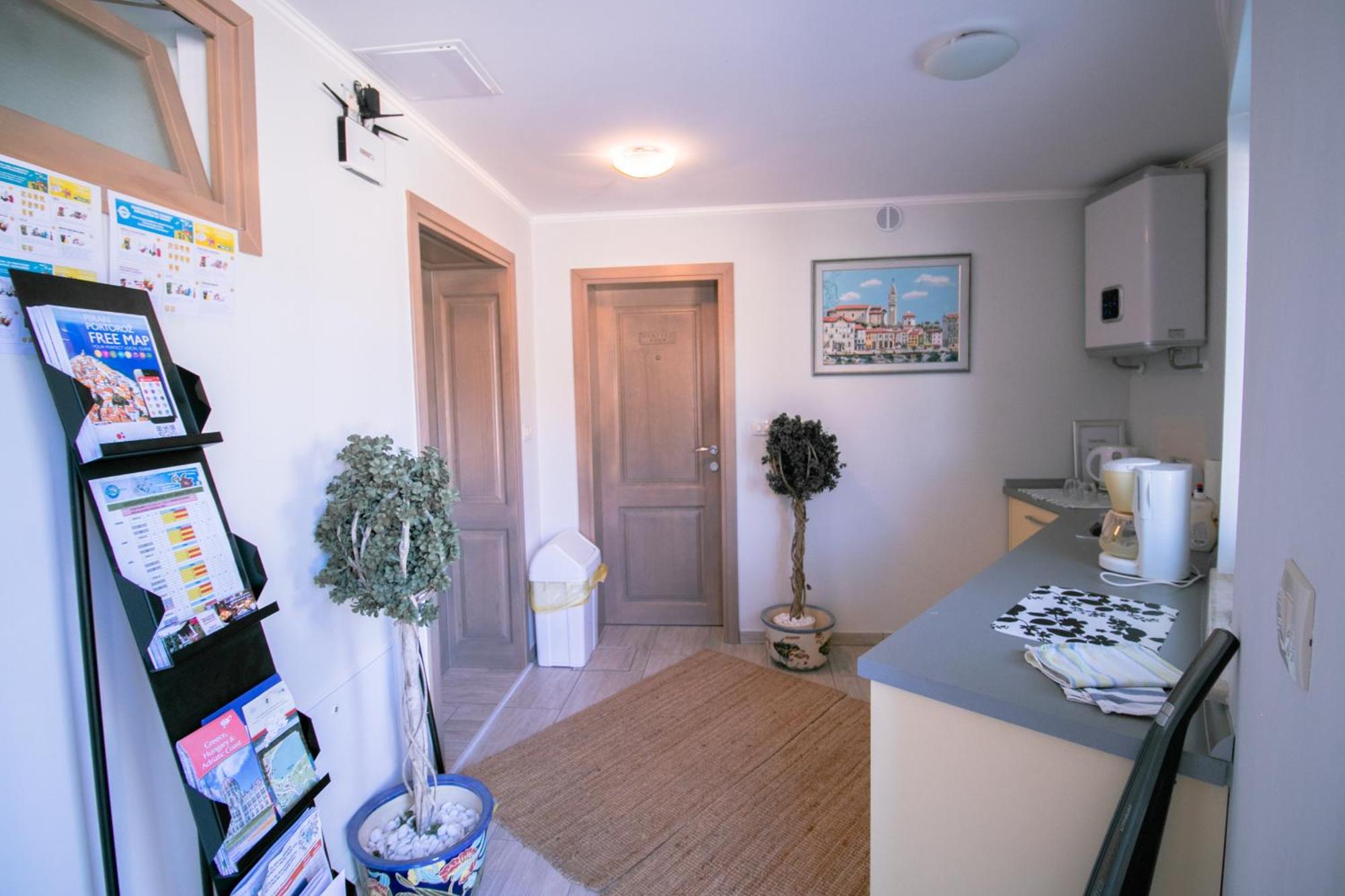 Apartments Apartim Пиран Экстерьер фото