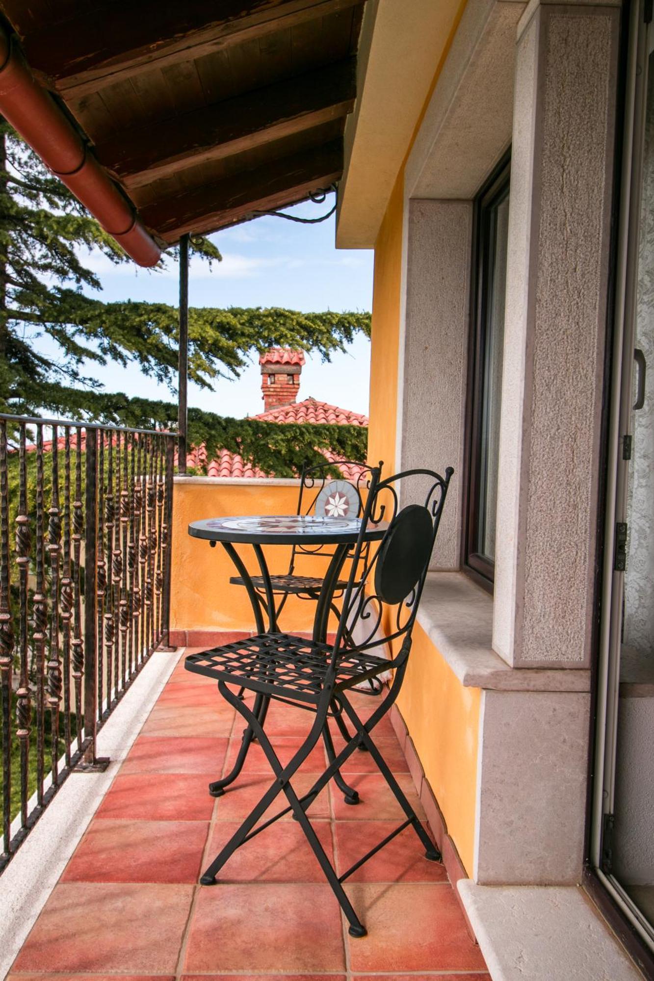 Apartments Apartim Пиран Экстерьер фото